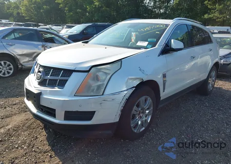 2010 Cadillac Srx Luxury Collection z USA, uszkodzony, nr VIN 3GYFNAEY2AS632177